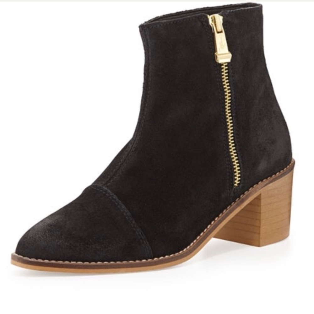 Report Signature Jackal Booties